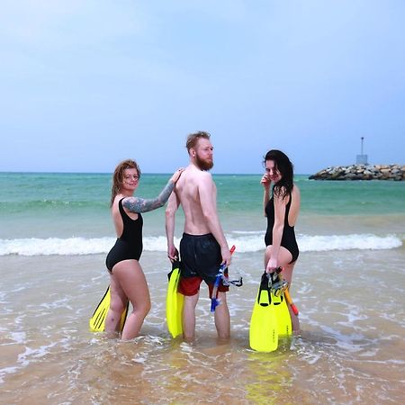 A Pousada Bluefin Adventure And Deep Sea Fishing Hikkaduwa Exterior foto